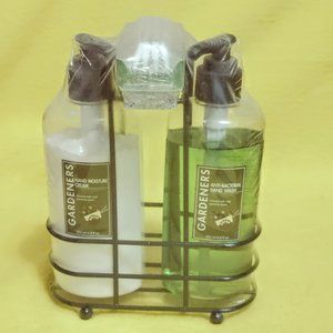 Gardeners Hand Wash & Moisture Cream /Brush & Scrubber 8.8.Fl. oz. Made in China